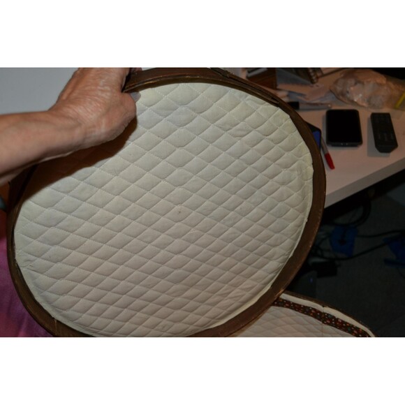 Bent Wood Cheese Box Painted with Cottage Core Farmhouse Americana Folk Art - Picture 8 of 9